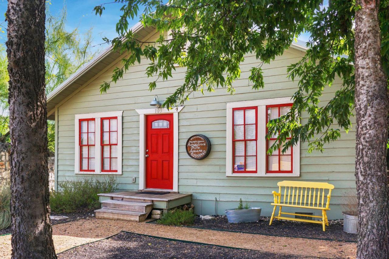 Bungalows On The Square- Unit 1 Wimberley Exterior foto